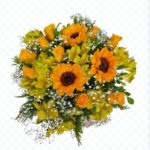 Buquê  com 10 rosas+10 alstroemerias+3 girassóis/ juta