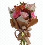 Buquê 01 -  com 06 alstroemérias, 03 rosas, 03 gérberas