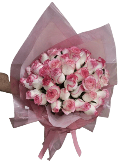 Buquê com 50 rosas cor de rosa